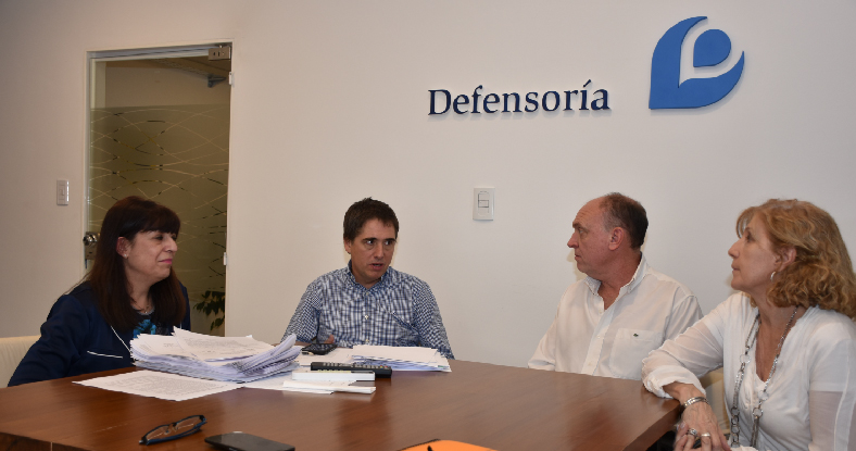 La Defensoría irá a la Justicia contra el posible desembarco de Farmacity en la Provincia